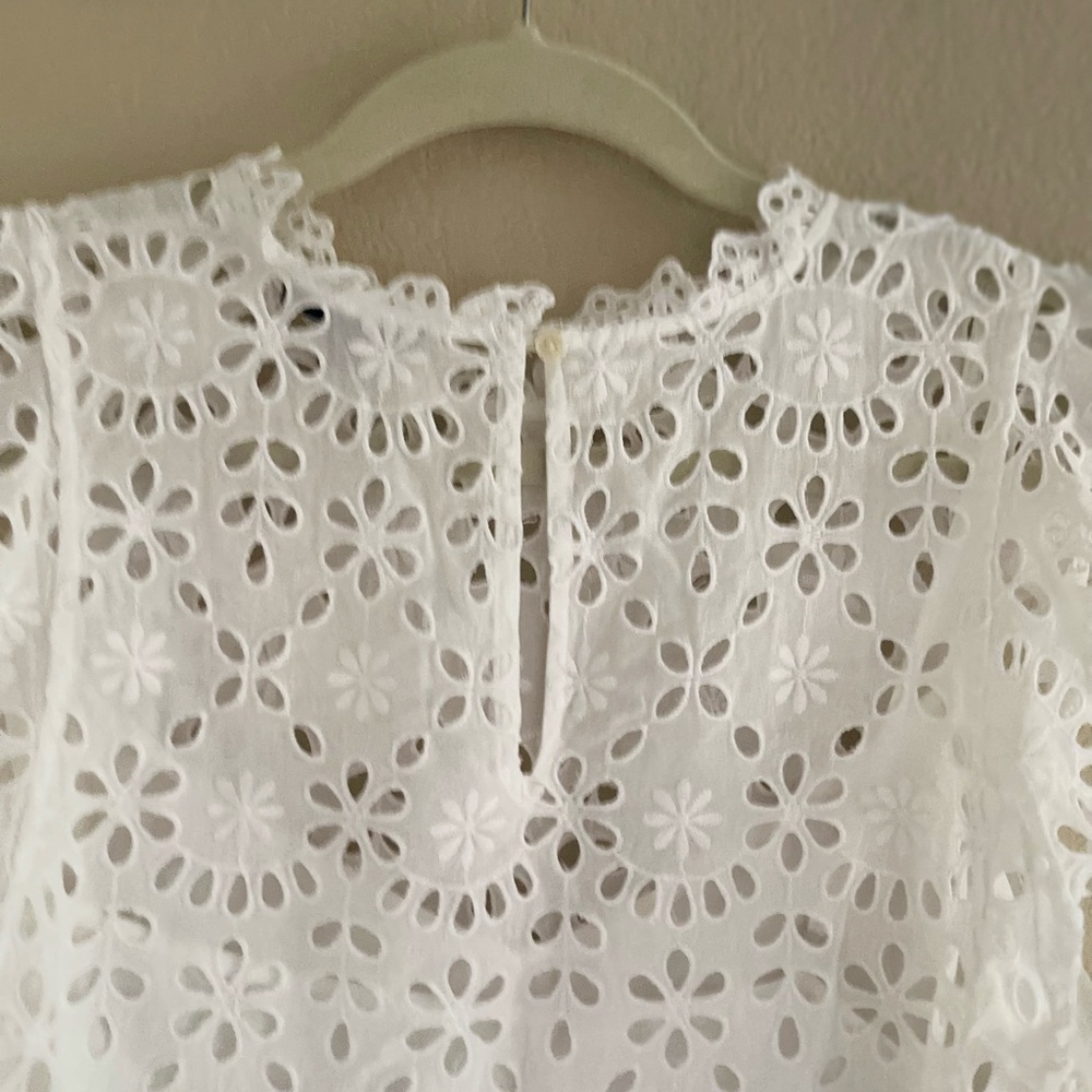 J CrewElegant White Eyelet Sleeveless Top - Picture 6 of 8